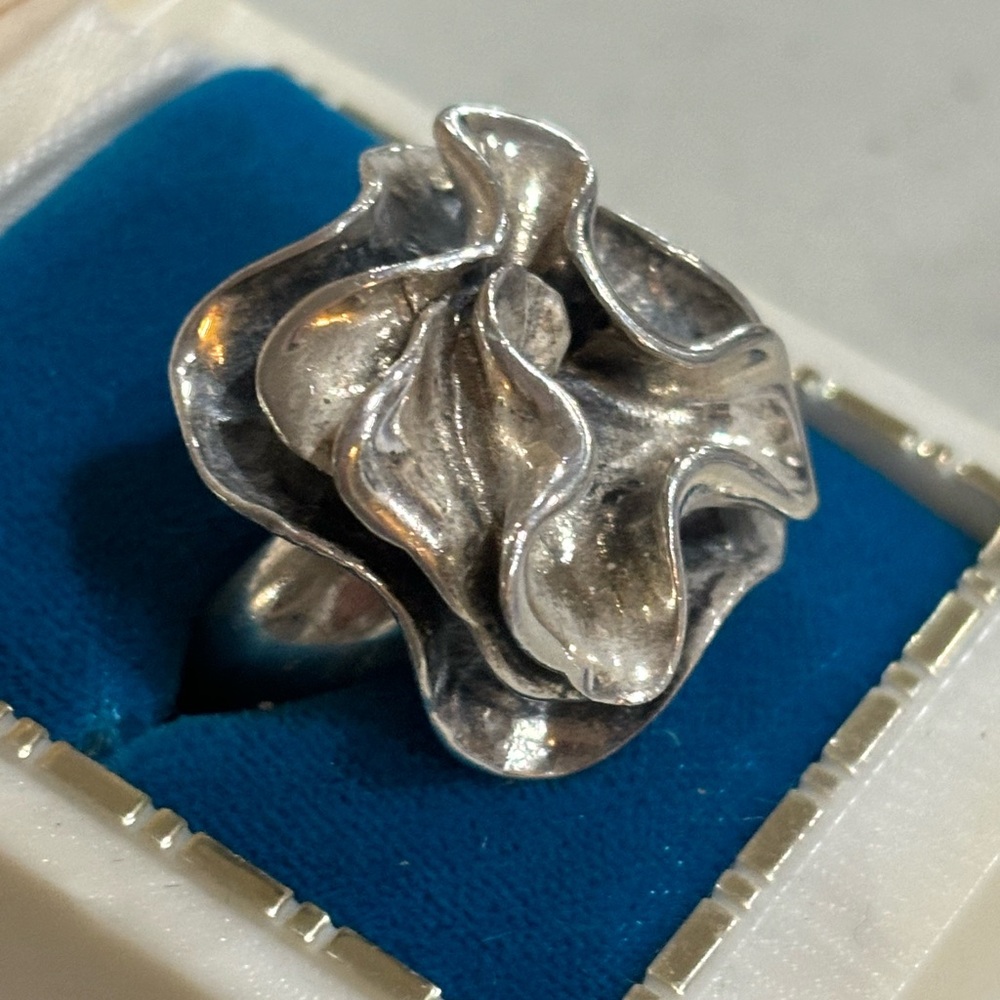 Sterling Silpada flower ring